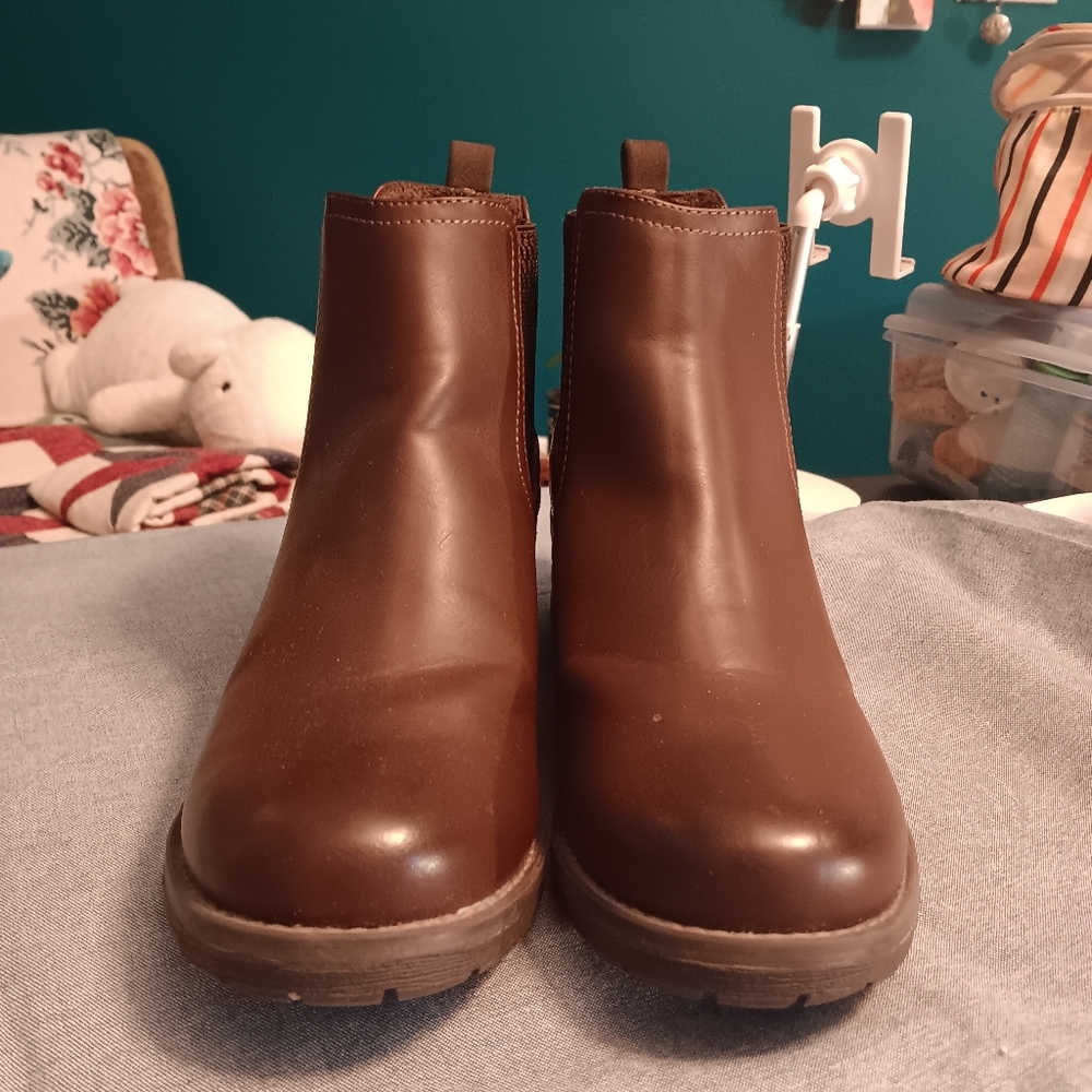 Eastland Brown Chelsea Booties